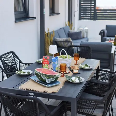 شقة Belvedere Luxury Two Bedroom With Parking زادار